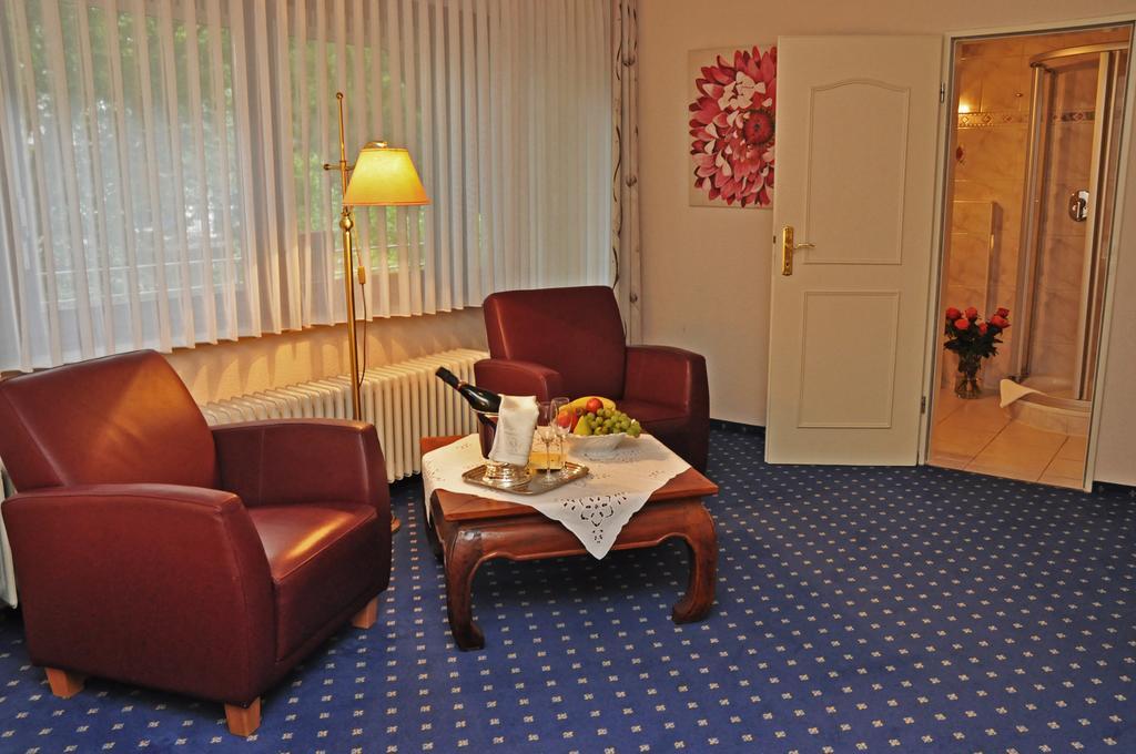 Hotel Garni Kristinenhof Bad Zwischenahn Rom bilde